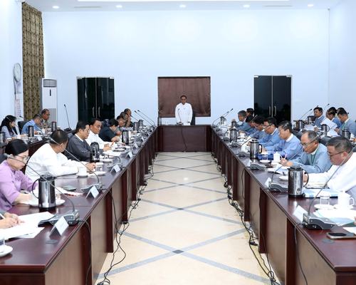 ပြည်ထောင်စုဝန်ကြီး ဦးဆန်းဦး မြန်မာ့ကျောက်မျက်ရတနာပြပွဲ ဗဟိုကော်မတီ အစည်းအဝေးသို့တက်ရောက်