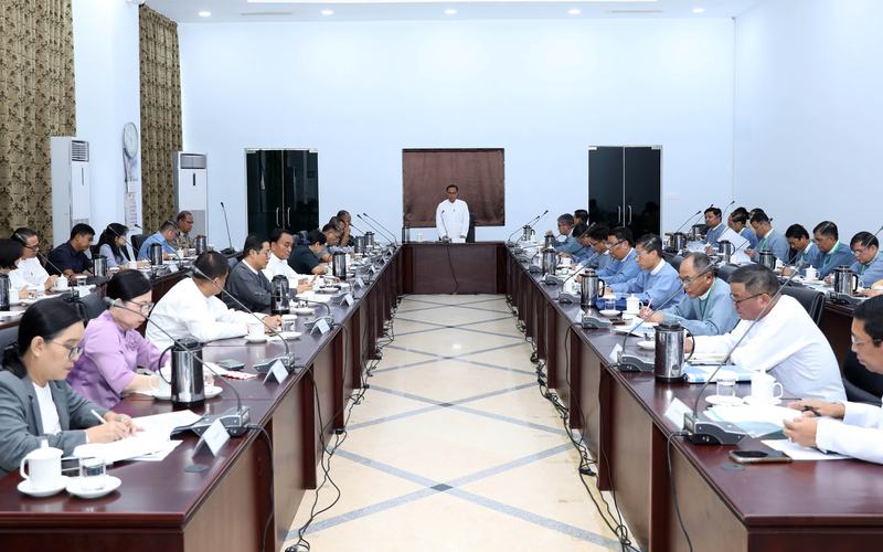 ပြည်ထောင်စုဝန်ကြီး ဦးဆန်းဦး မြန်မာ့ကျောက်မျက်ရတနာပြပွဲ ဗဟိုကော်မတီ အစည်းအဝေးသို့တက်ရောက်